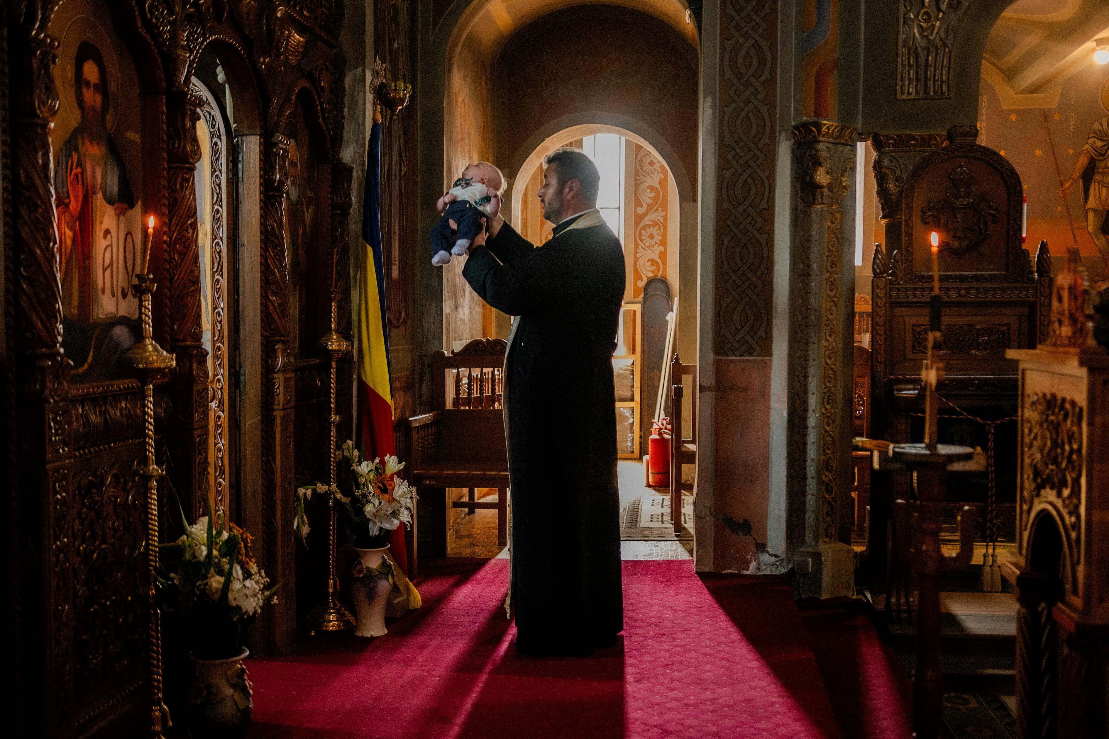 Cum arată copiii vedetelor din România: poze rare făcute publice în 2026