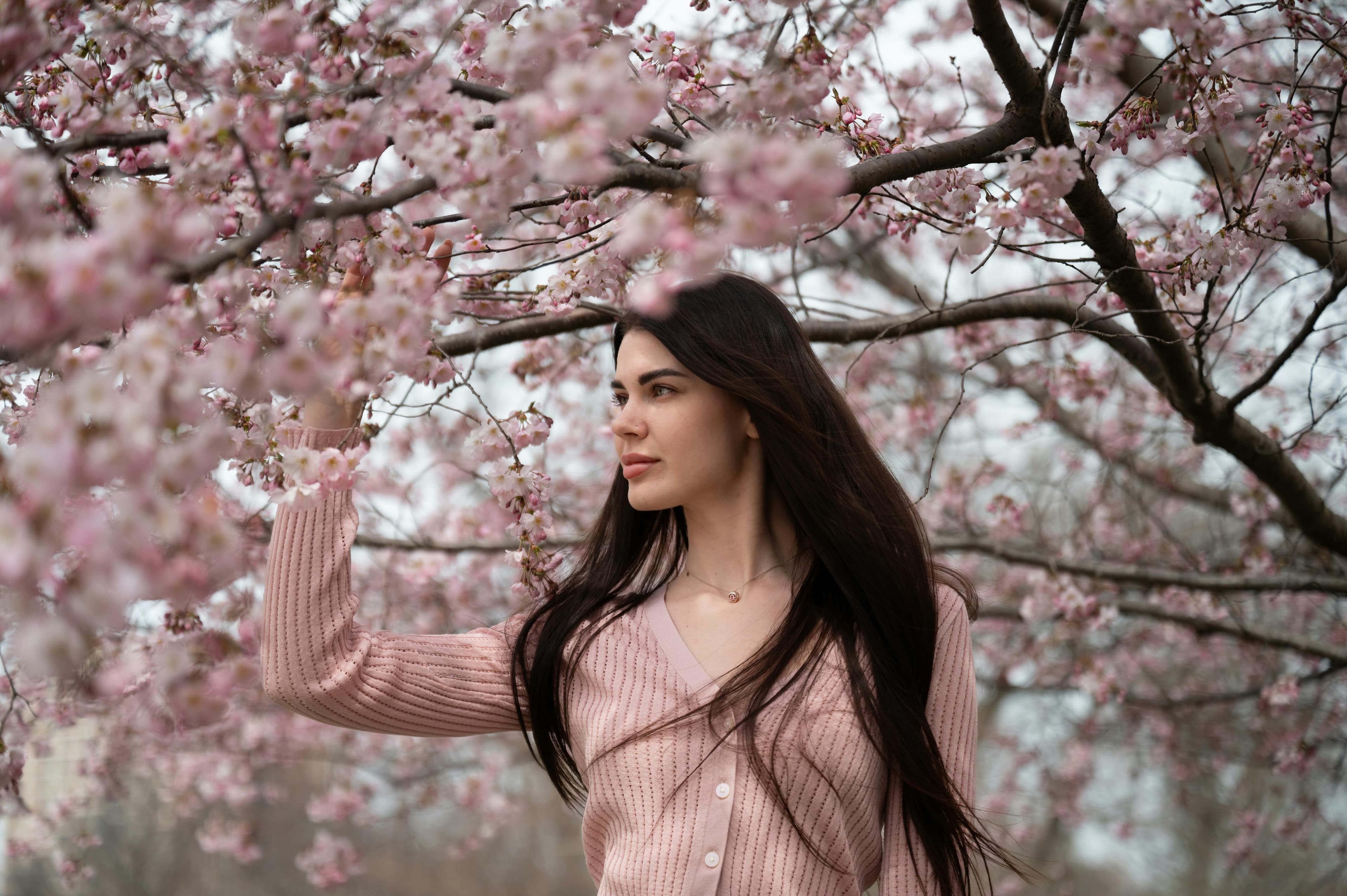 Tendința skinimalism în 2026: mai puțin înseamnă mai mult în beauty