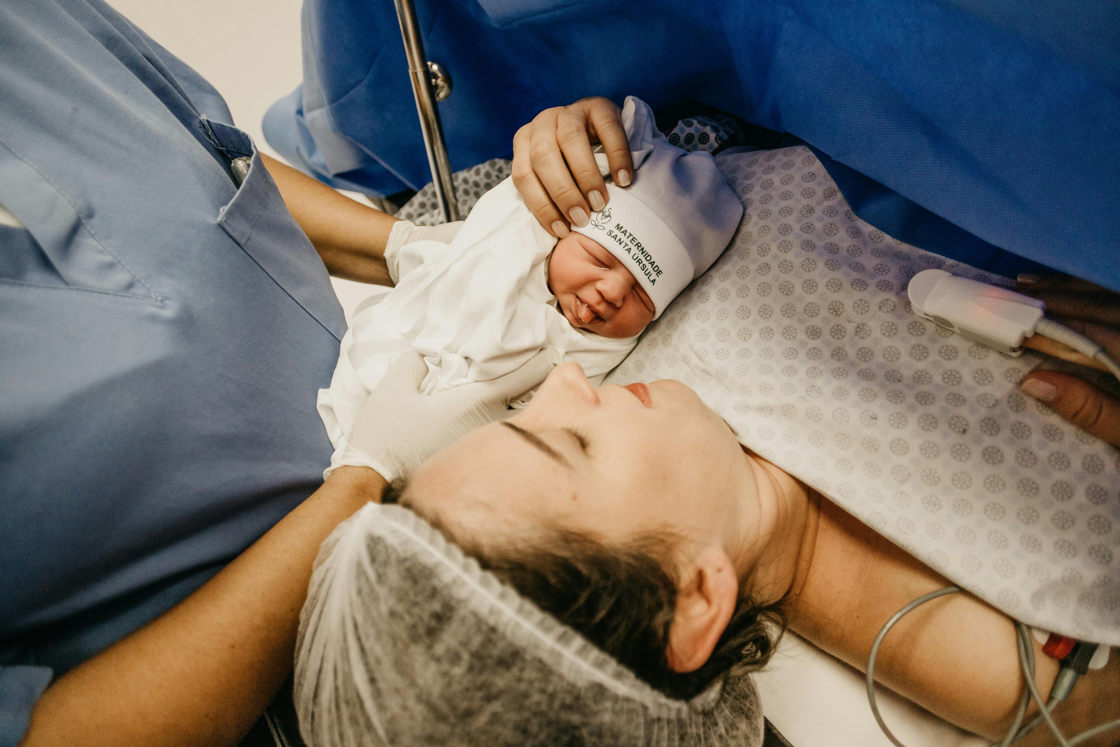 Vedetele românești care au vorbit despre depresia postpartum în 2026