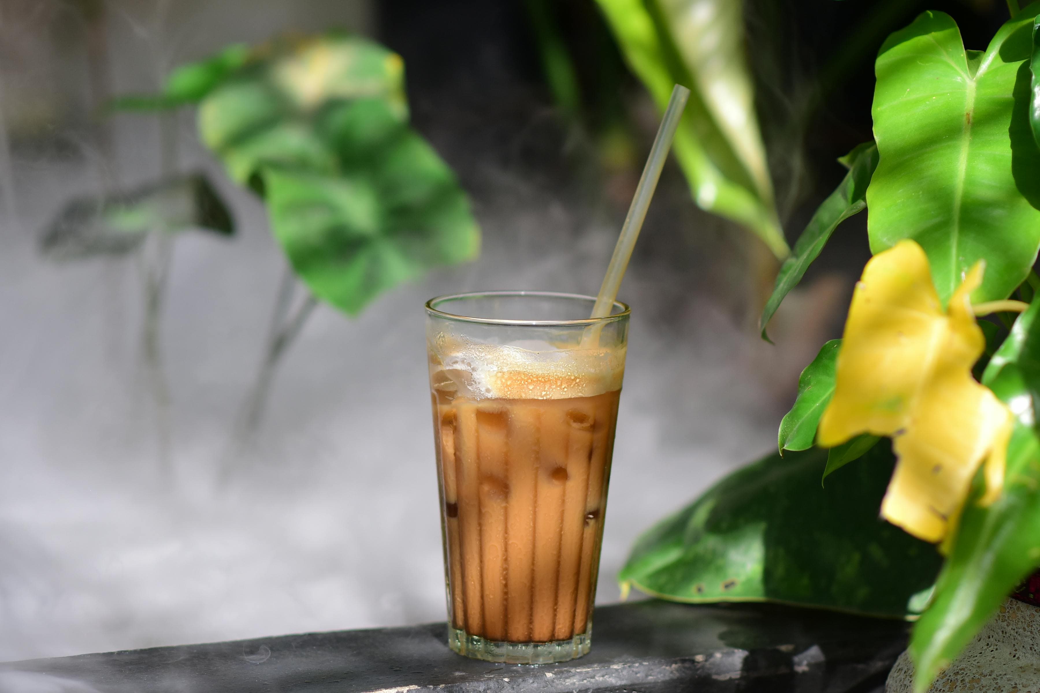 Efectele cafeinei asupra corpului: câtă cafea poți bea fără să îți faci rău